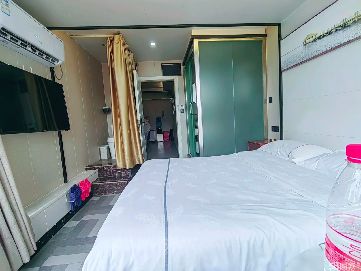 （转让）自助酒店7个房间，接手直接营业，美团评分高，成本低。